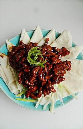 干豆腐酱炒肉丝，家常美味，营养满分