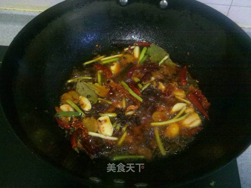 干锅腊排骨的做法湘菜