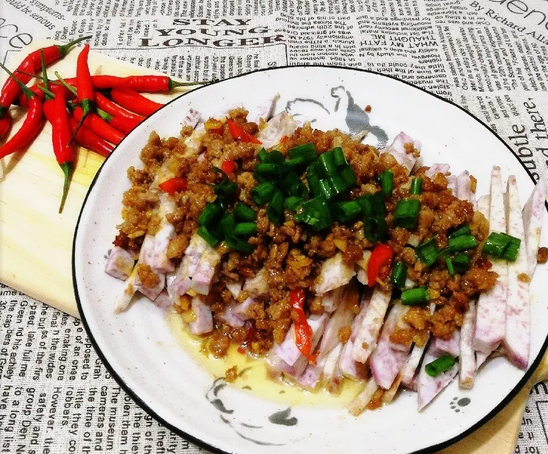 香芋丝蒸肉末，口感鲜美，营养丰富的家常美食