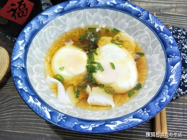 溏心荷包蛋，经典美味，营养满分的早餐选择