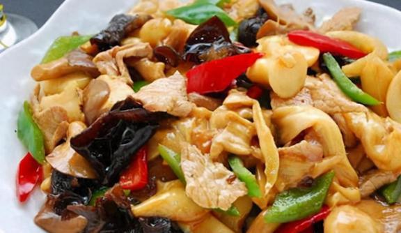 椒炒腊肉豆腐，家常美食的绝妙搭配