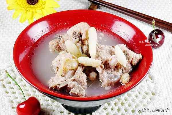 麦冬排骨煲的做法