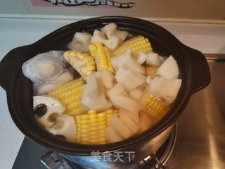 排骨罐头炖生菜的做法