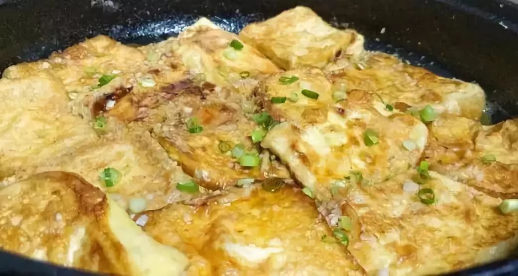 摊鸡蛋豆腐薄饼，家常美味，营养满分的小食记