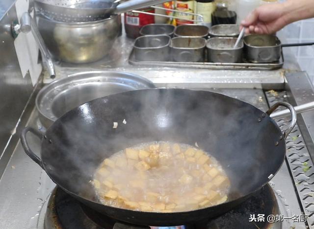 炉火炖香醇——烤炉烤奶豆腐的制作秘诀与美味体验