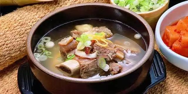 羊蹄黄豆煲汤的做法