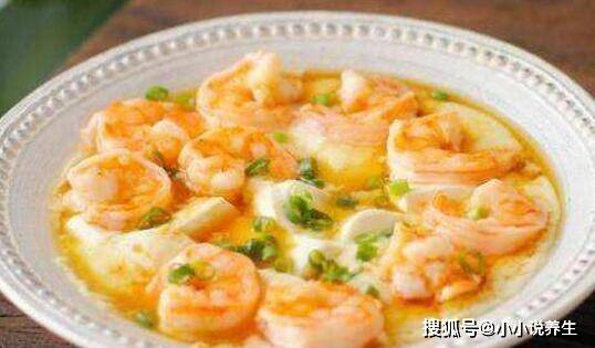鸡蛋豆腐搅拌，家常美食新滋味，营养美味一拌即得