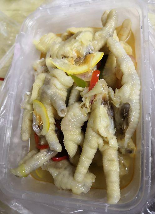 鸡爪炖粉条，家常美食的魅力与做法揭秘
