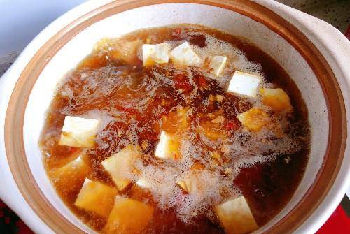 东北正宗沙锅豆腐，暖胃佳品，家常美味这样做