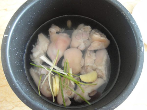 整鹅汤的做法视频