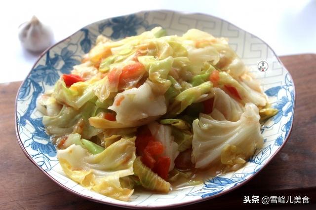 家常白菜熬菜，温暖味蕾的冬日美食