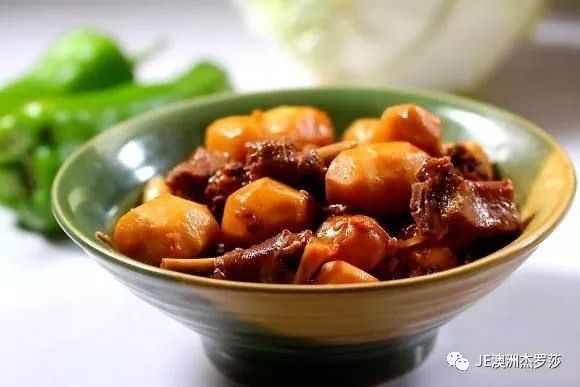 芋儿烧鸭，传统美食的魅力与家常做法解析