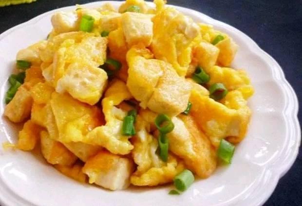 鸡蛋豆腐水萝卜，家常美食的健康新选择
