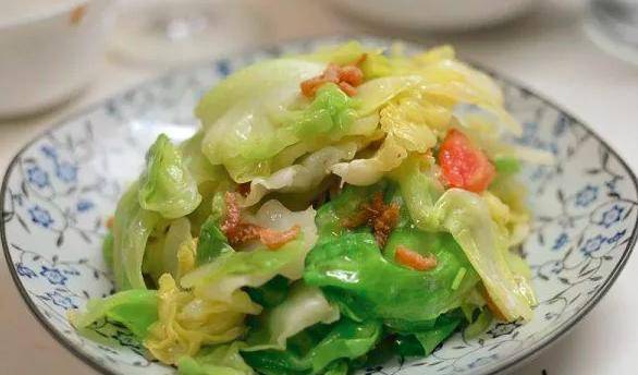 排骨卷心菜的家常做法