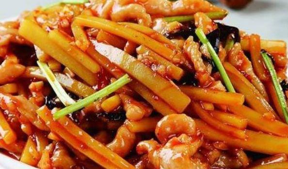 菌香四溢，营养满分，牛肝菌炒豆腐丝的美味秘籍