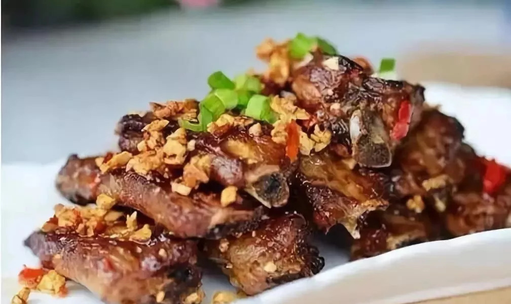 月子餐蒜香排骨的做法