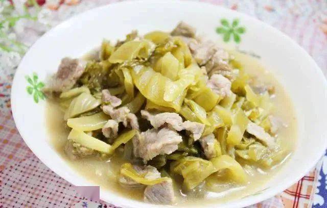 酸菜咸肉豆腐，家常美食的鲜美诱惑