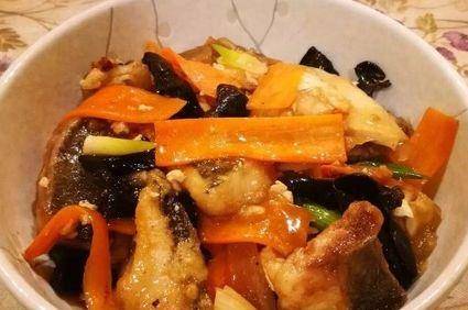 老醋焦溜豆腐，家常美食中的美味与营养