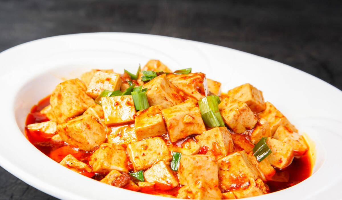 老醋焦溜豆腐，家常美食中的美味与营养