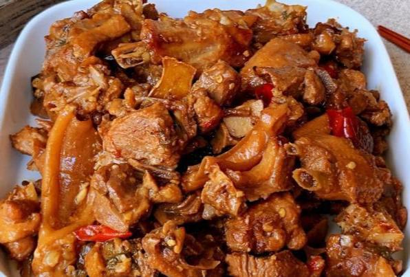 家常鸭肉的百变魅力，营养与美味的完美融合