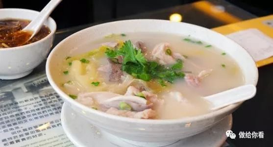 温暖滋养，水豆腐菜花猪肉汤的制作与功效