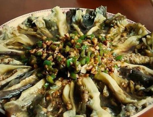 豆腐青椒馅蒸馍，家常美食新滋味，健康美味一举两得