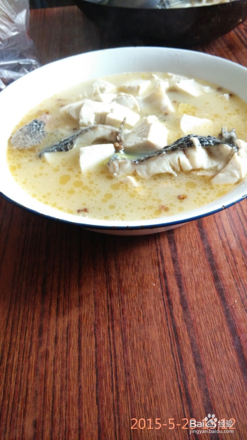 黑鱼整条炖豆腐，鲜美滋补的家常佳肴