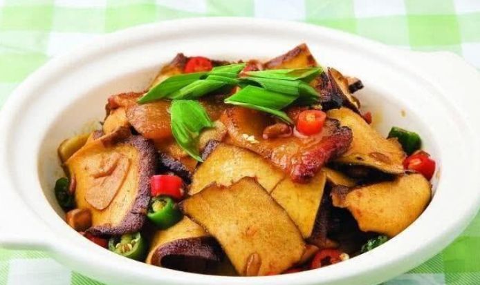家常美食，干豆瓣炒干豆腐的独到魅力