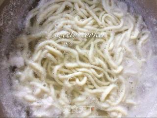 肉泥面鱼的做法