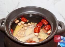 鸡脚花生做汤的做法