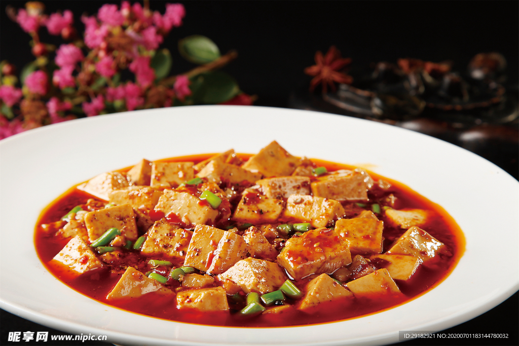 麻辣豆腐，家常美食的麻辣诱惑