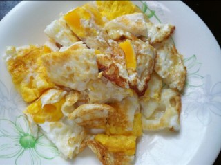 鸡蛋煎面家常做法