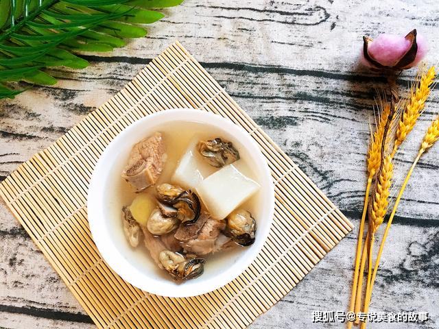 黄豆大骨头汤，滋养身心，暖胃暖心的一碗好汤