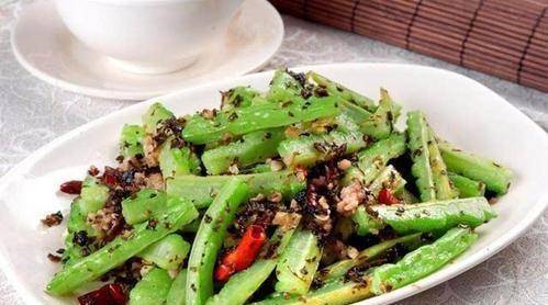 豆菜酿豆腐苦瓜，美味与健康的完美融合
