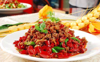自贡辣子兔，川味美食的独特魅力