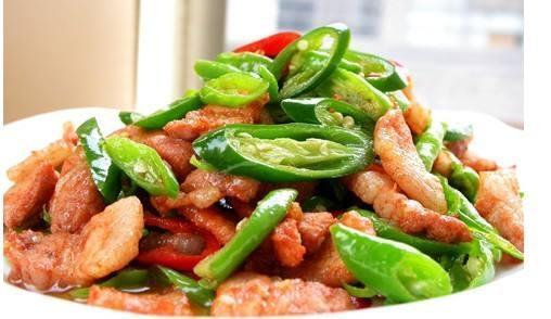 正宗湘菜小炒肉，唤醒味蕾的家乡味道