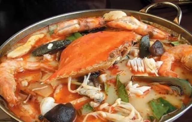 蛤蜊炖日本豆腐，鲜美口感与营养价值的完美融合