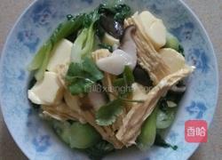 豆腐青菜炒丸子的做法