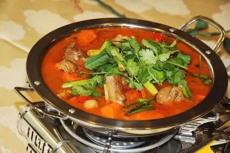 羊肉豆角豆腐粉条炖锅，暖身养颜的冬日佳肴