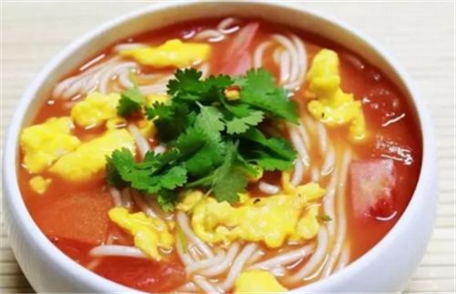 鸡蛋面的家庭做法和面