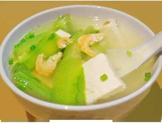 丝瓜煲豆腐，清甜鲜美，滋养身心的一道家常菜