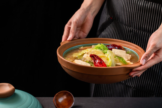家常美食揭秘，白菜粉条豆腐包的美味与营养