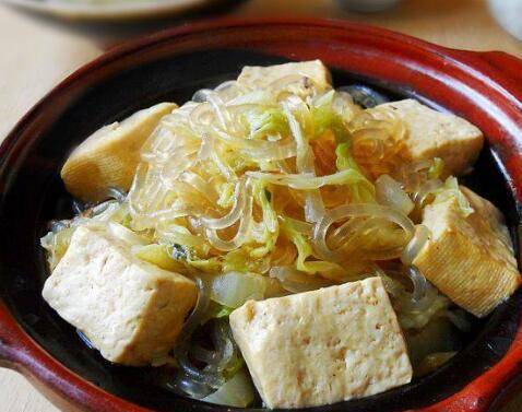家常美食揭秘，白菜粉条豆腐包的美味与营养
