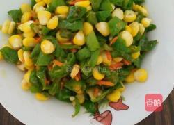 玉米炒青椒的做法