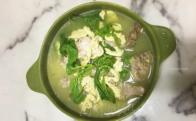 兰花豆腐串煮汤，清香四溢，养生佳品