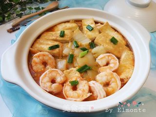 咸肉虾豆腐煲，温暖冬日里的鲜美佳肴