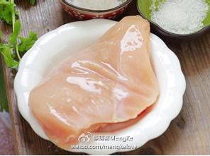 自制狗狗风干零食，健康美味，宠物的理想小吃