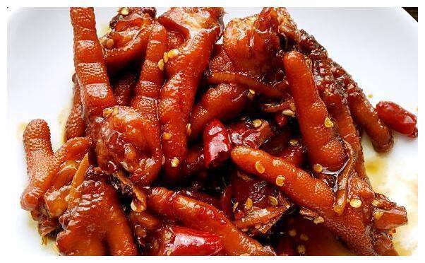麻辣鸡爪豆腐鸭血的做法