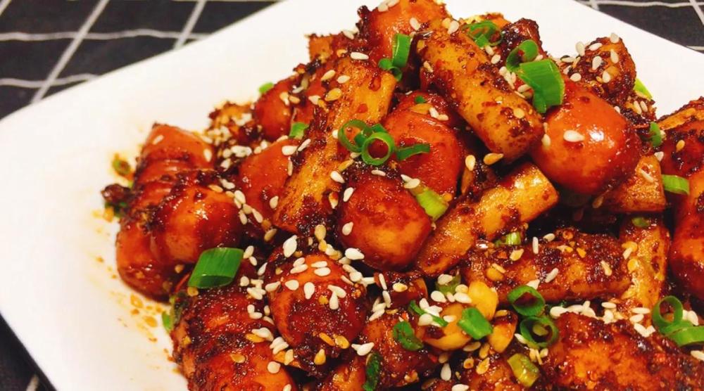 辣豆腐串，街头美食的魅力与家常做法解析