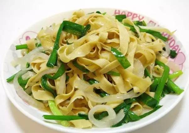 葱头韭菜炒豆腐，家常美味，营养满分